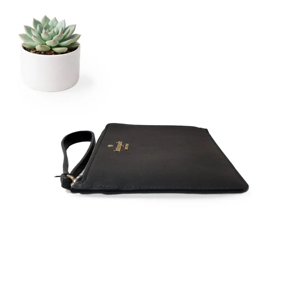 NWT Kate Spade ♠️ Lucy Black Saffiano Leather Zip Wristlet